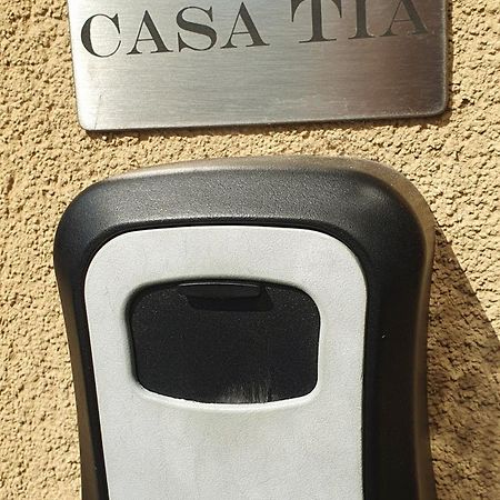 New Private Apt In Como A-C Self Check-In Bagian luar foto