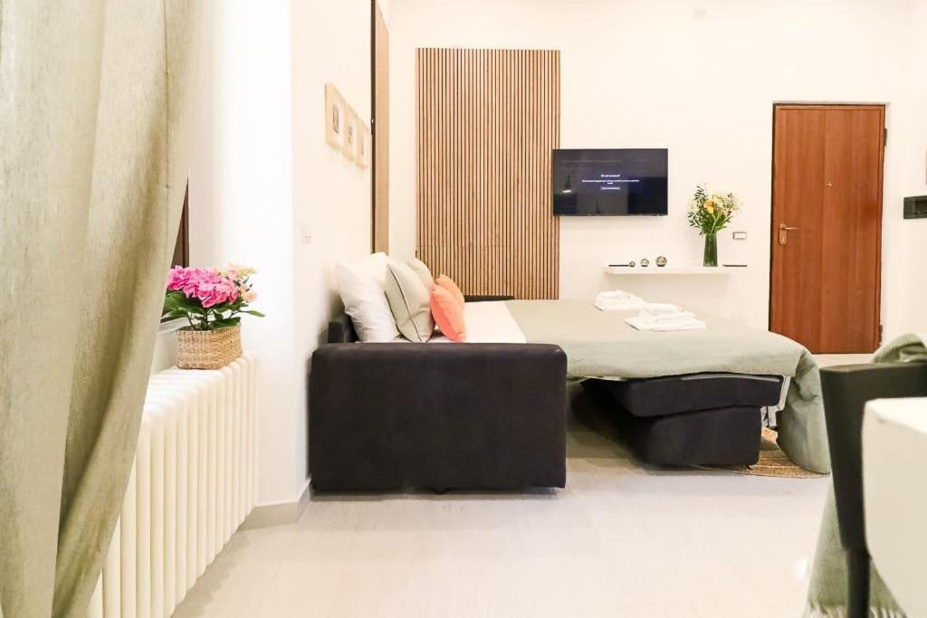 New Private Apt In Como A-C Self Check-In Bagian luar foto