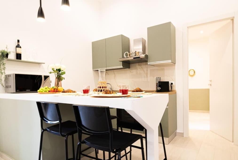 New Private Apt In Como A-C Self Check-In Bagian luar foto